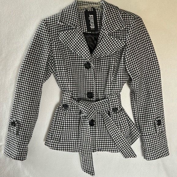 INTL d.e.t.a.i.l.s Houndstooth Belted Jacket - Picture 1 of 8